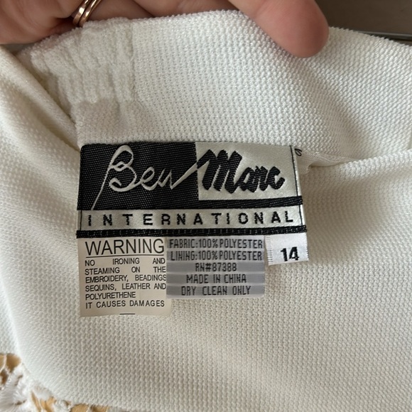 Vintage BEN MARC Cream Overlay Fitted Midi Skirt - Picture 4 of 6